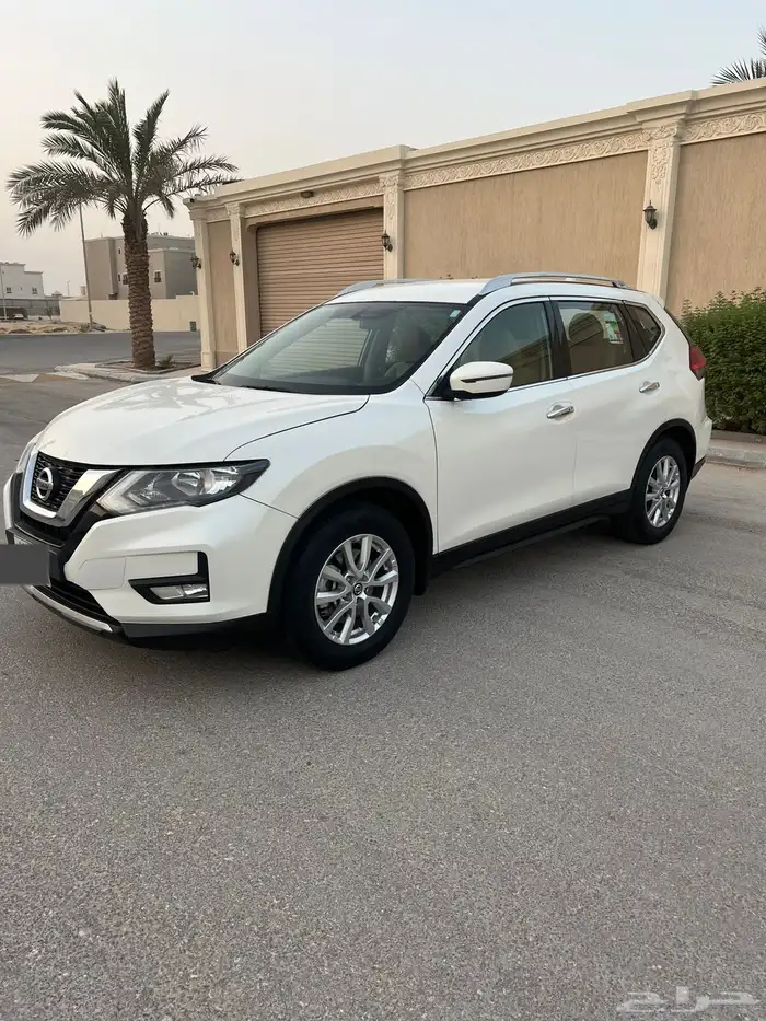 نيسان اكس تريل 7 مقاعد دبل 3