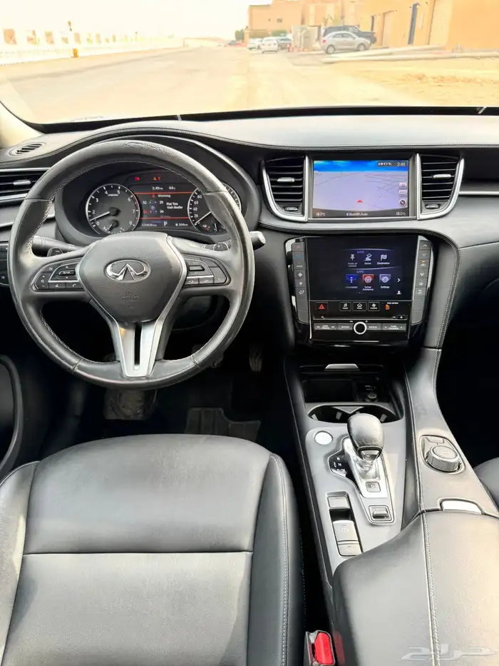 للبيع سيارة انفنتي QX50 (المالك الأول) 5