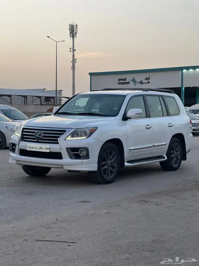 لكزس LX 570. 2015 1