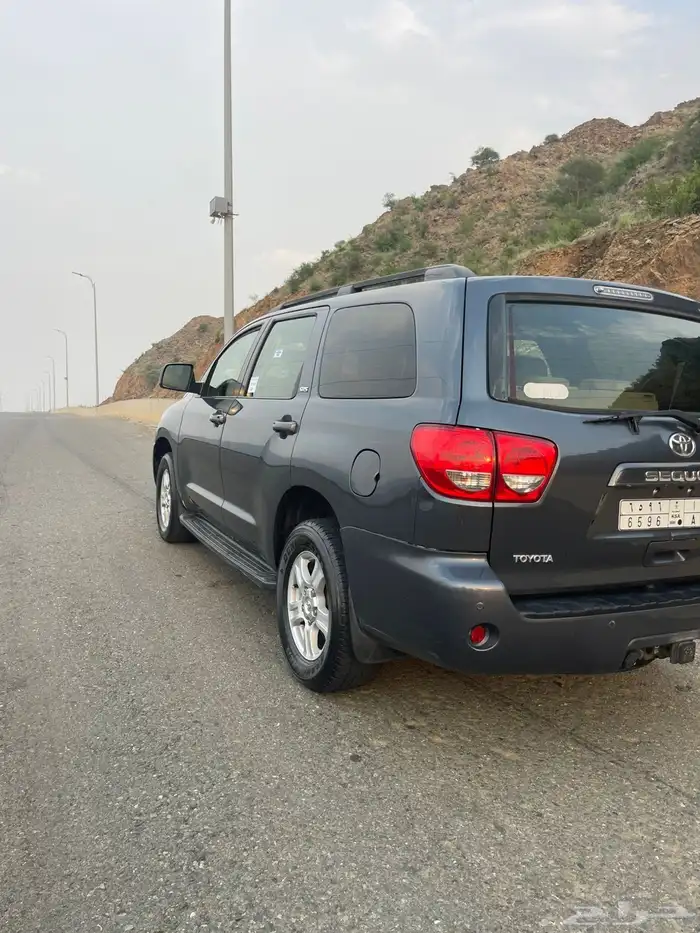 سياره سكويا مديل 2010 2