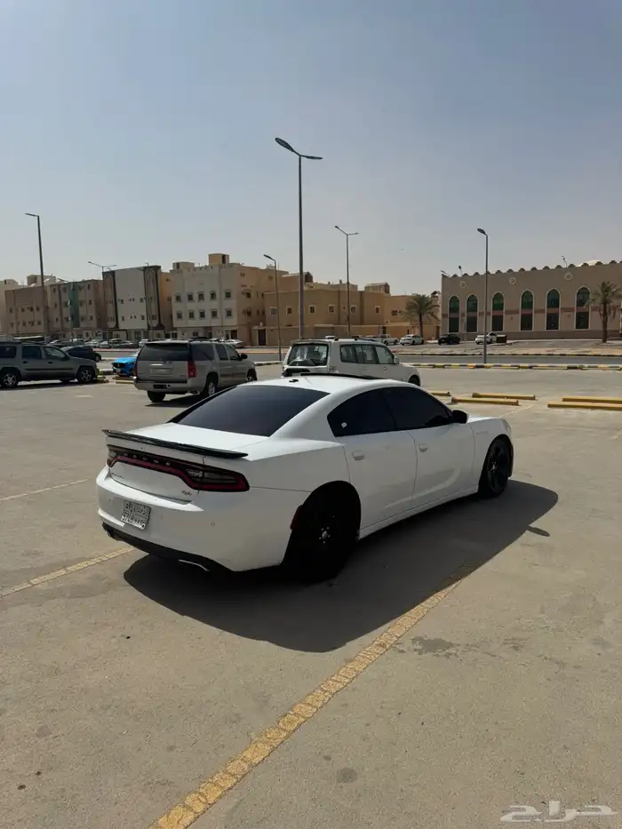 دودج تشارجر 2018   6 سلندر SXT نص فل التواصل (  ) 3
