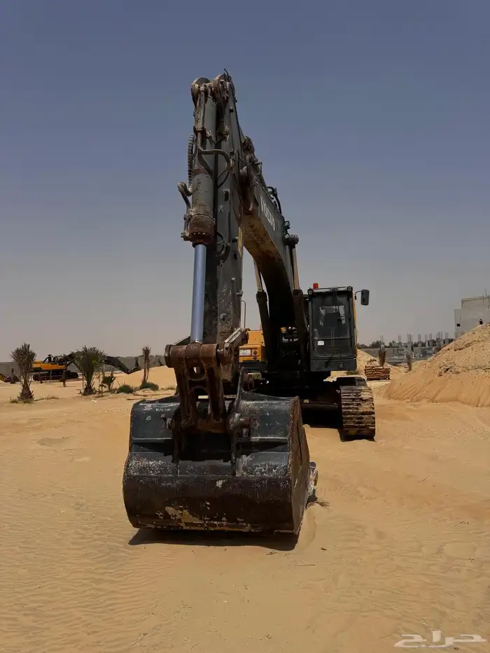 للبيع معدات متونوعه 5