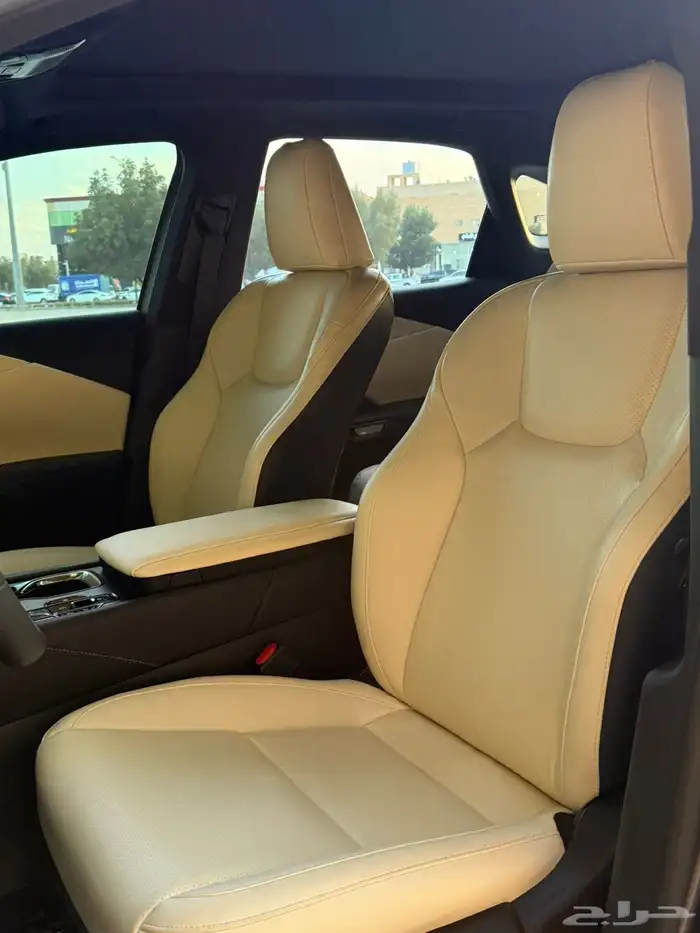 لكزس RX 350h موديل 2024 ( عداد 1K ) 10