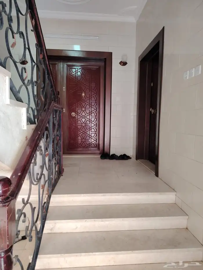 عماره للبيع في المدينه المنوره بجوار الاستاذ الرياضي 0