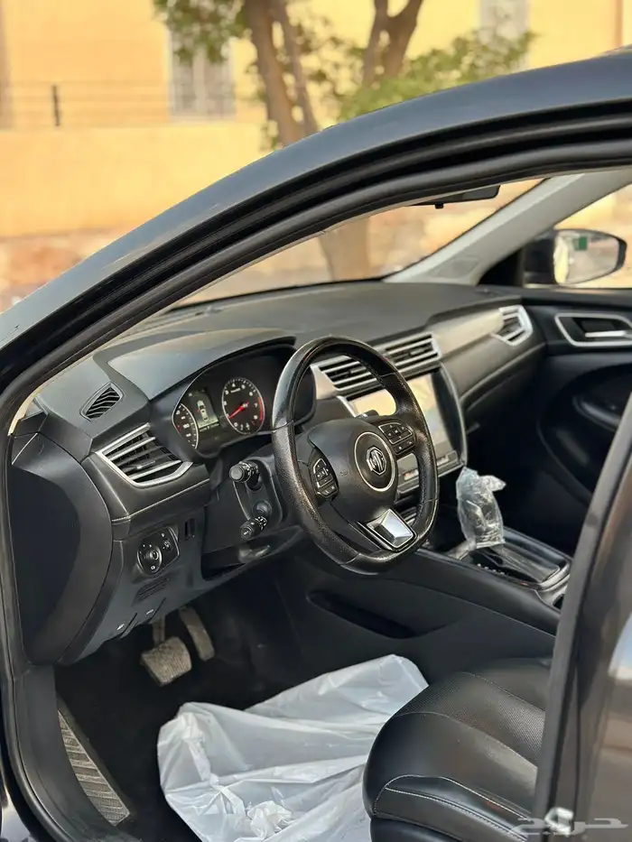 ام جي mg5 موديل 2022 فل كامل 5