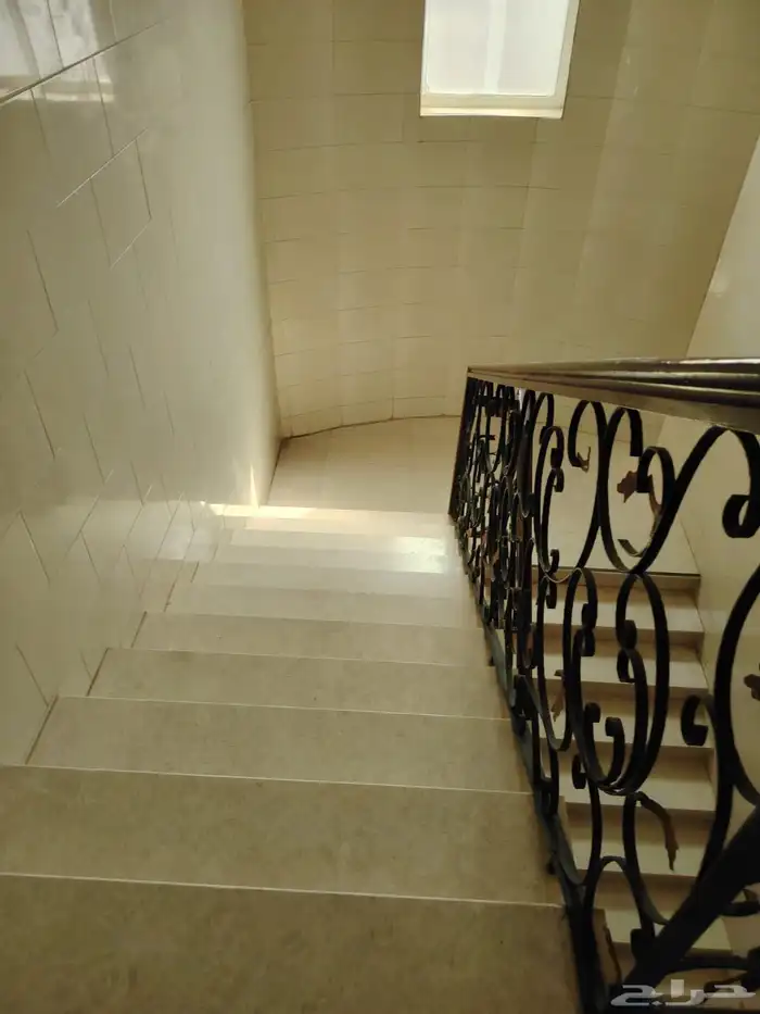 عماره للبيع في المدينه المنوره بجوار الاستاذ الرياضي 4