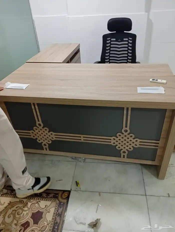 مكتب 2