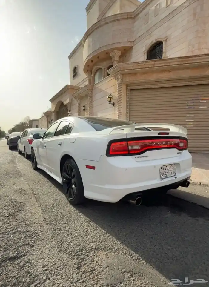دودج تشارجر 2013 RT محول SRT8 2