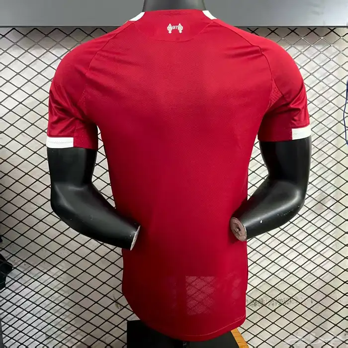 للبيع تيشيرت ليفربول فئة لاعبين الأساسي 2026 1