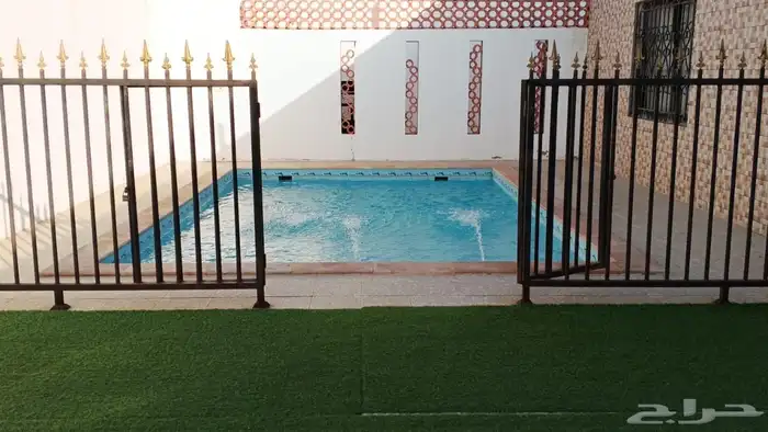 شاليه مون بريك قسمين مسبحين 500 قسم بمسبح 300 12