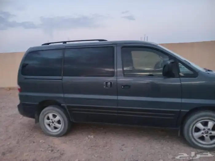 باص هونداي H1نظيف قير مكينة الشرط ديزل فحص جديد استمارة جديد 3