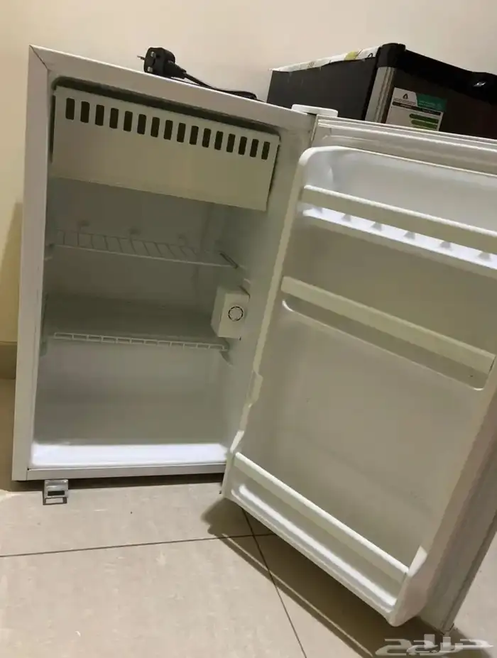 ثلاجه صغيره للبيع 1