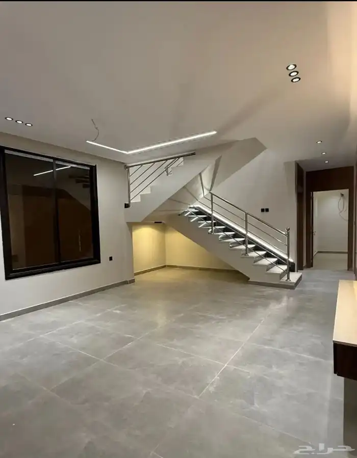 فيلا روف للبيع حي الشفاء مدخل مستقل 3
