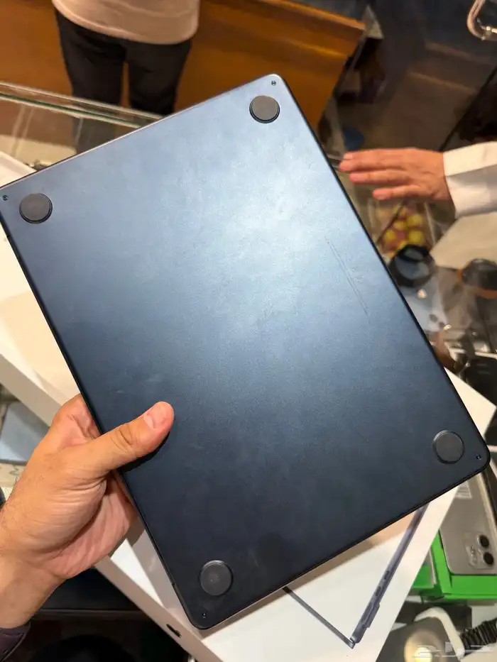 ماك بوك   آير 2024 معالج M2 بكرتونه واغراضه 256 قيقاء 5