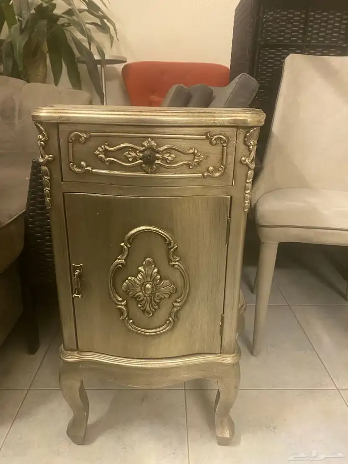 اثاث وكماليات للبيع 7