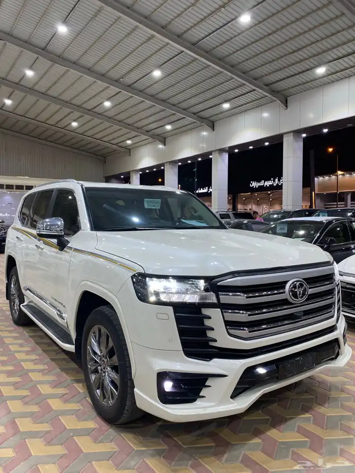 لاندكروزر جي اكس آر L4 المديل 2024 العدد 82 الف 0