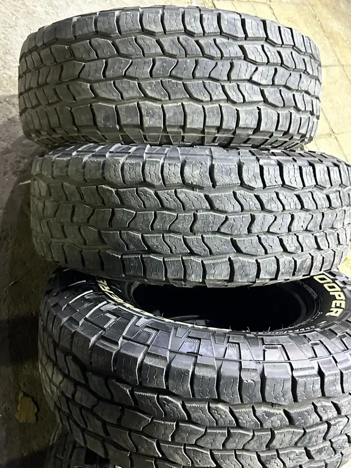 كفرات نص حجري كوبر امريكي مقاس 285 75 16 25