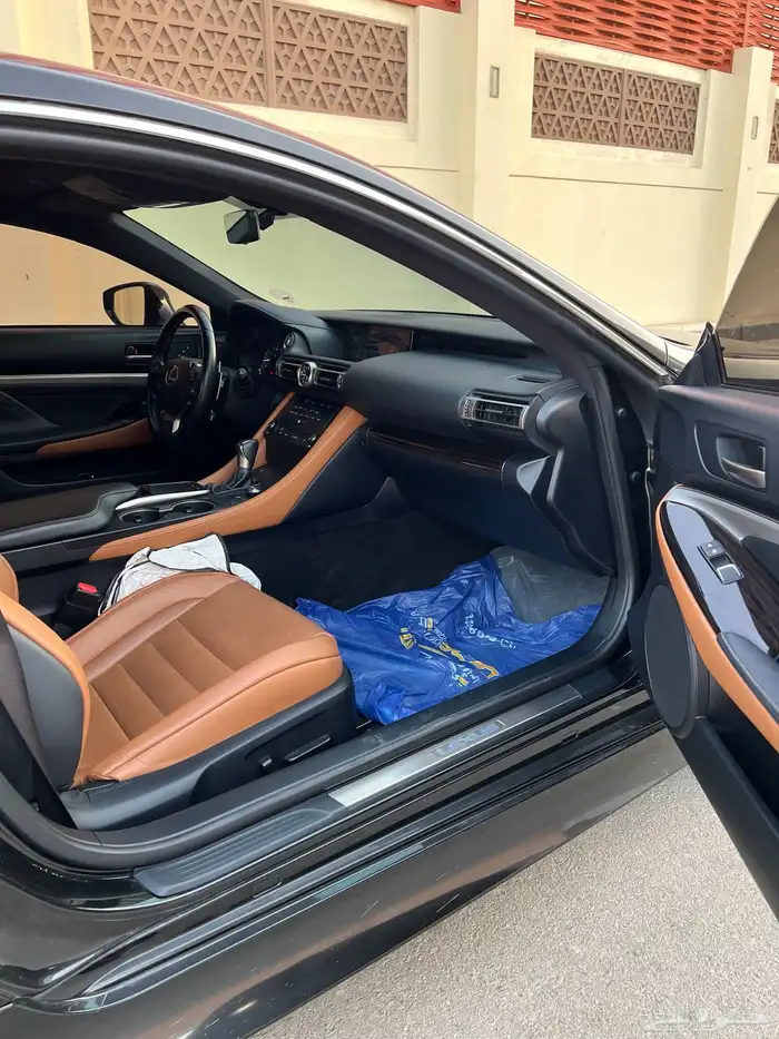 لكزس RC350 2020 15