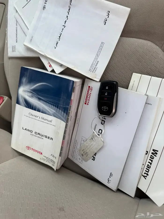 لاندكروزر GXR.3.سعودي فل كامل ( ماشي 160 الف ) 32