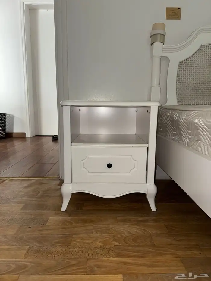 طقم غرفة نوم متكاملة - حالتها ممتازة جدا 2