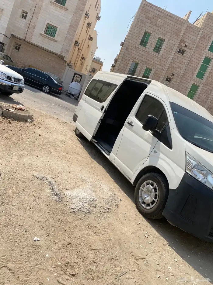 الايجار باص مع السايق بدون 1