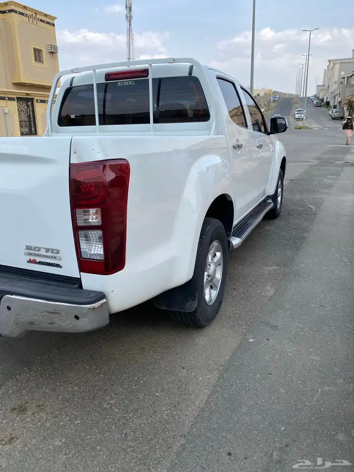 للبيع ديماكس ايسوزو موديل 2018 وكاله ديزل 2