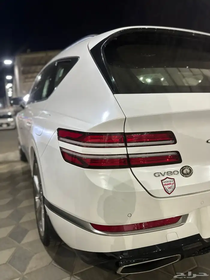 جنسس GV80 2023 9
