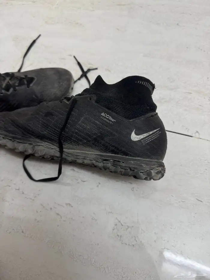 جزمة كرة قدم نايك 1