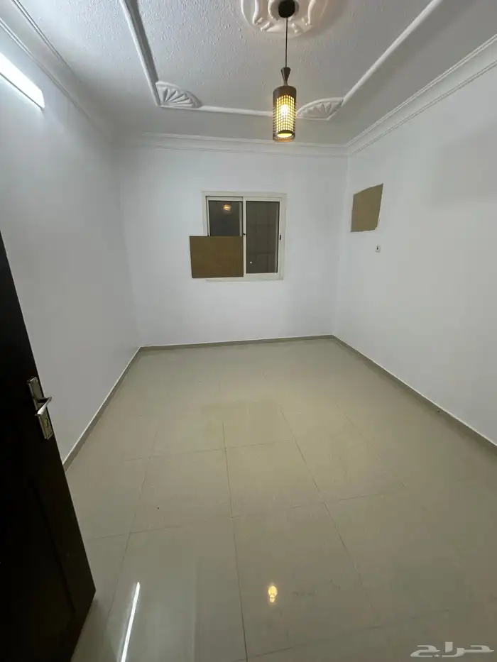 للايجار شقه بحى اليرموك ثلاث غرف 2850 11