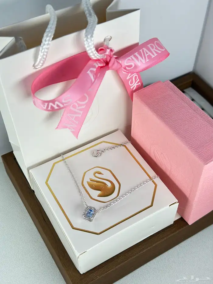 سوارفسكي 12