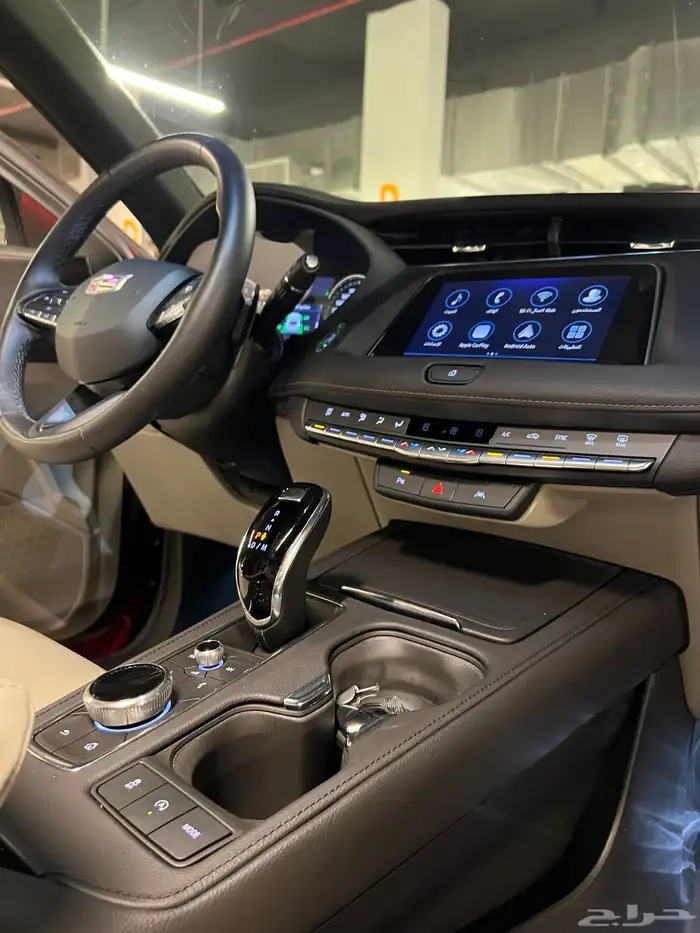 كاديلاك XT4 شبة جديد 2023 29