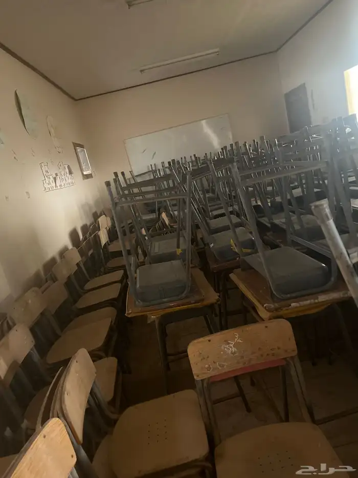 اثاث مدرسي للبيع 2