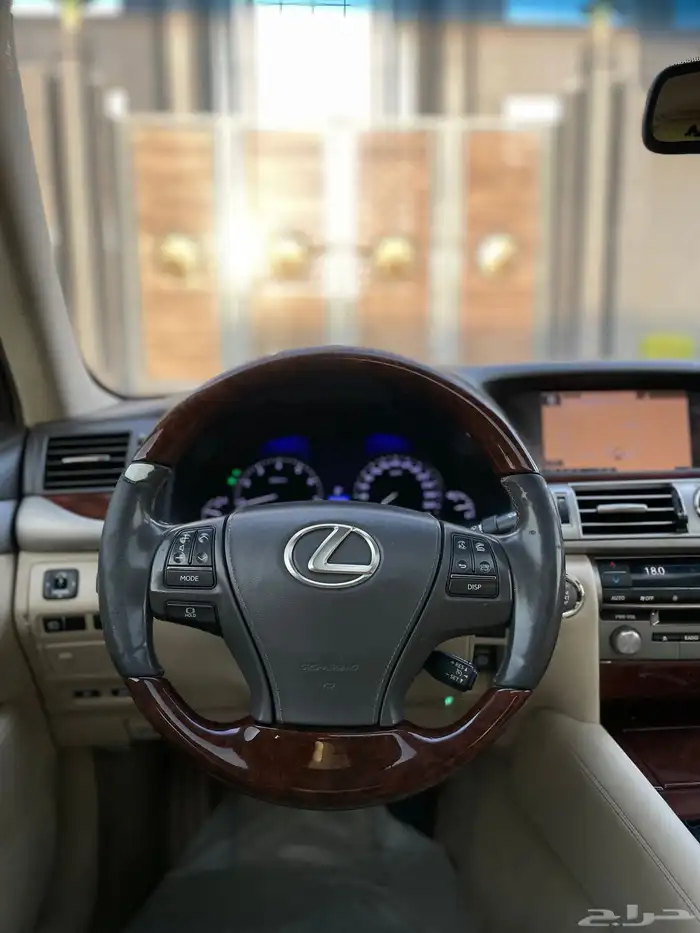 لكزس - LS460 - لارج - 2015 - سعودي 17