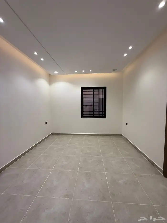 للبيع شقق علويه بسطح خاص ف ابها قرطبه مقابل مبني الاذاعه 7