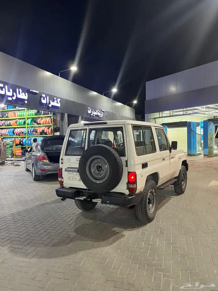 جيب ربع تويوتا 2015 3
