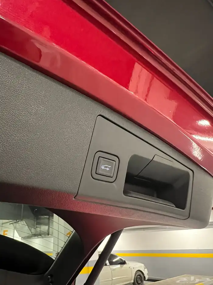 كاديلاك XT4 شبة جديد 2023 36
