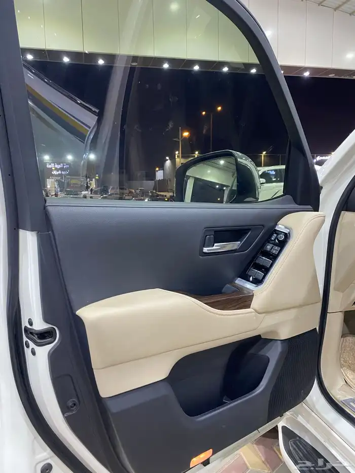لاندكروزر جي اكس آر L4 المديل 2024 العدد 82 الف 7