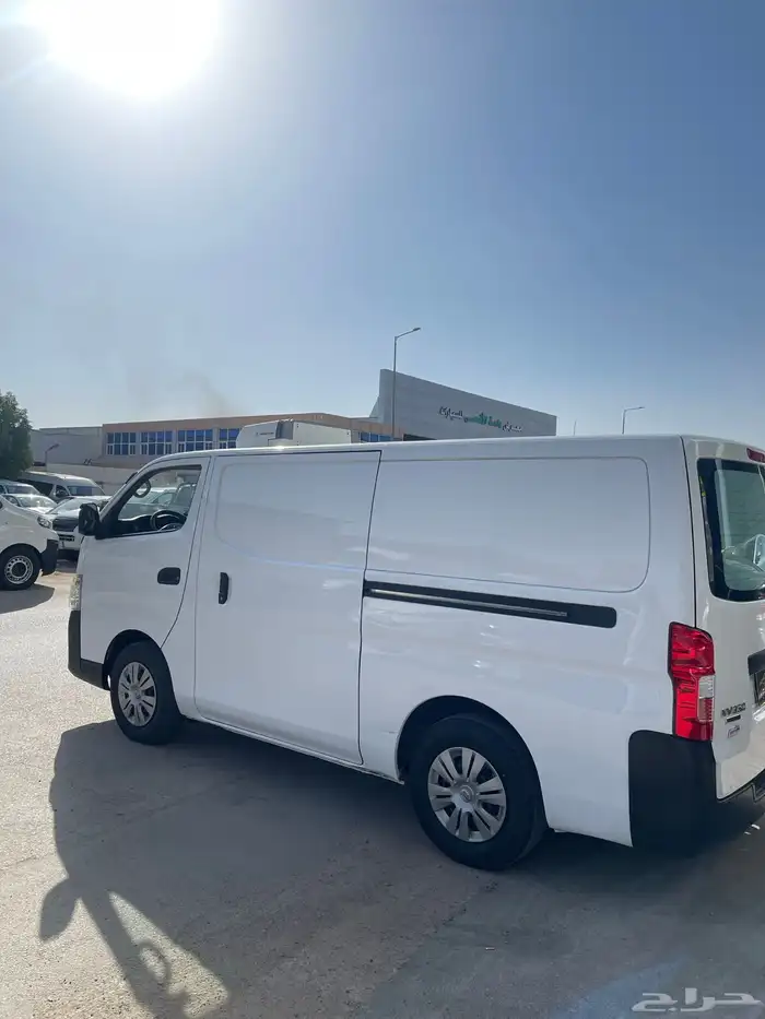 نيسان اورفان 2020 ديزل بضاعه ثلاجه 4