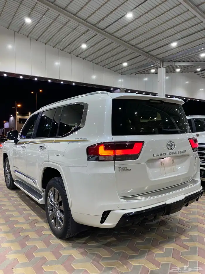 لاندكروزر جي اكس آر L4 المديل 2024 العدد 82 الف 19
