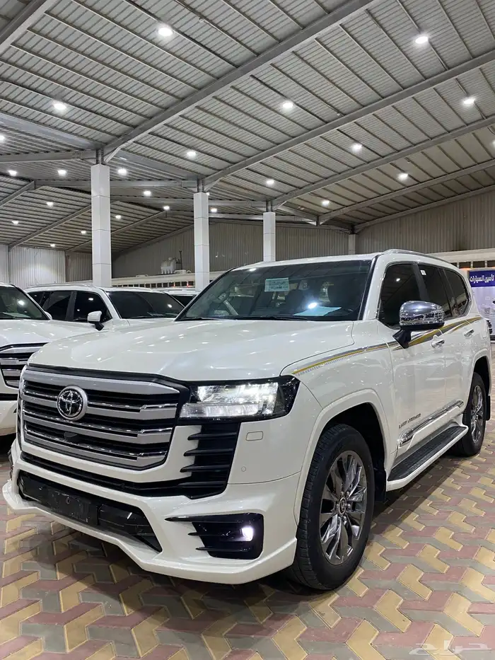 لاندكروزر جي اكس آر L4 المديل 2024 العدد 82 الف 1
