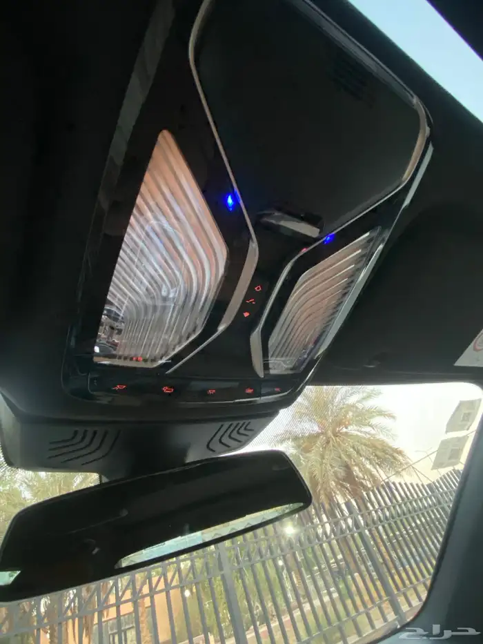 بي ام دبليو الفئة السابعة 2020 730LI 31