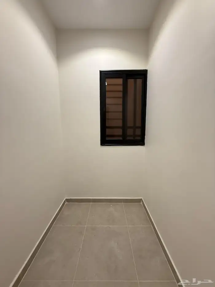 للبيع شقق علويه بسطح خاص ف ابها قرطبه مقابل مبني الاذاعه 8