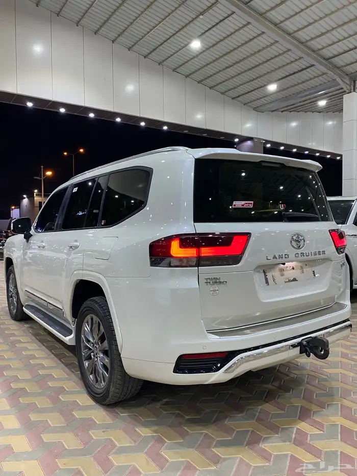 لاند كروزر 2023 L4 العدد 88 الف جي اكس آر 16