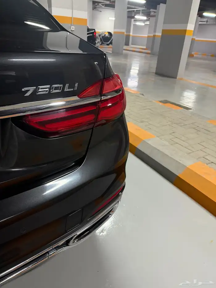 بي ام دبليو 750li 2018 بعقد صيانة ناغي 10 سنوات ممشى قليل 3