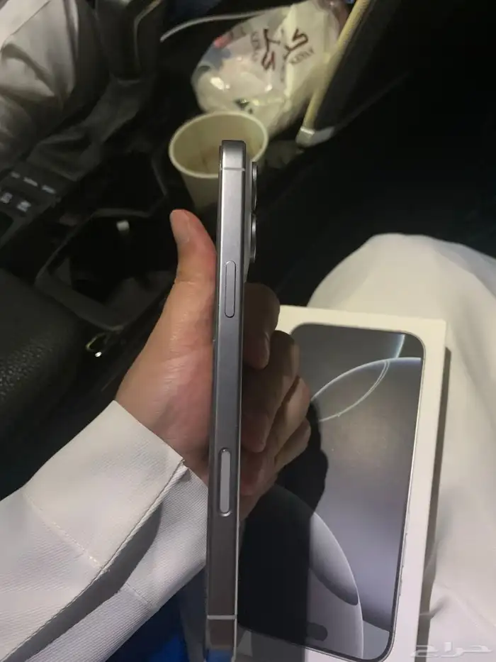 ايفون 16 برو ماكس 3