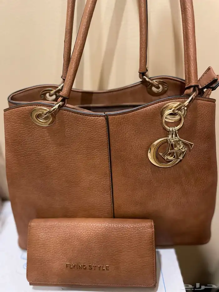 ساعه الترا شبيه ابل 5