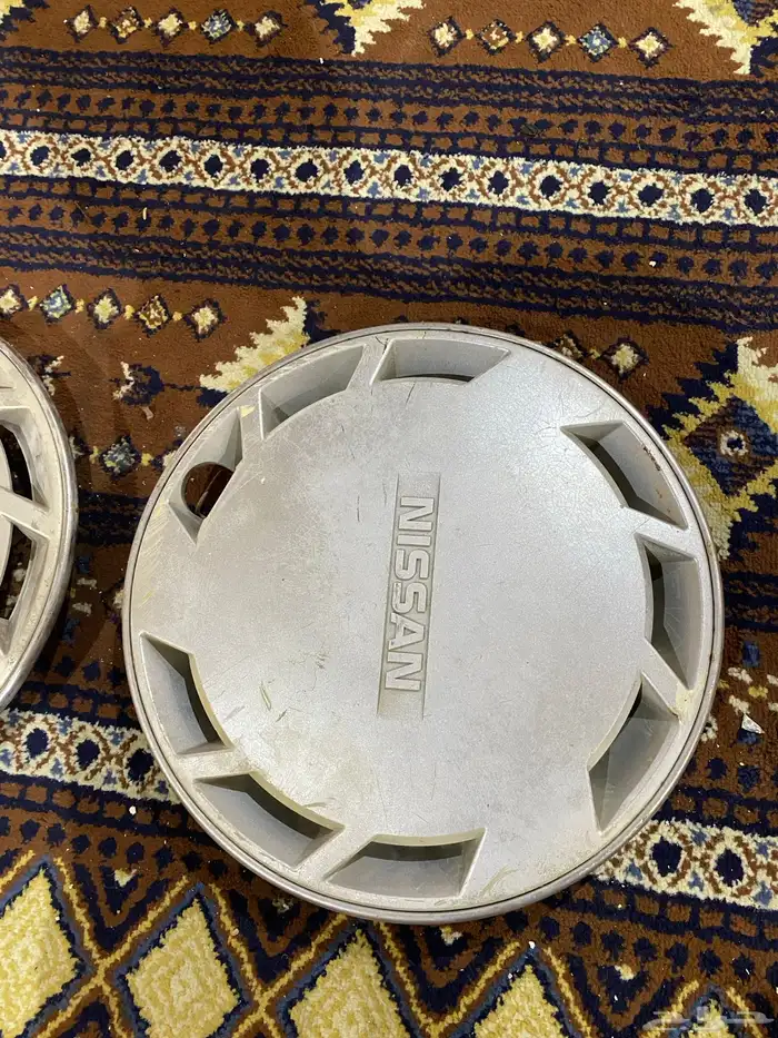 طيس نيسان لوريل 4