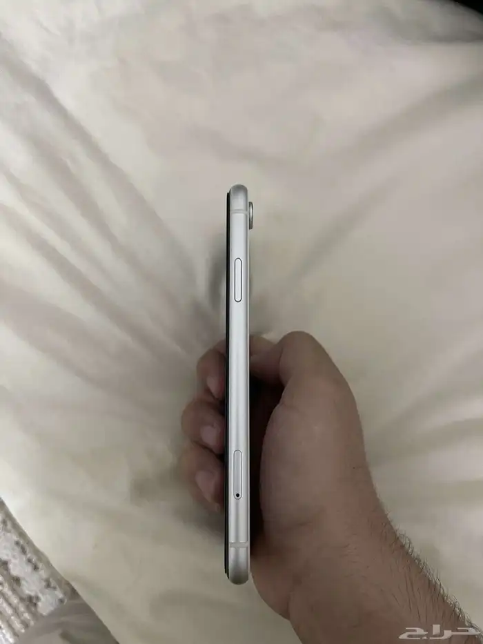 ايفون اكس ار 1