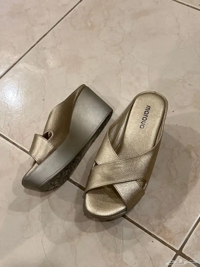 حذاء نسائي 0