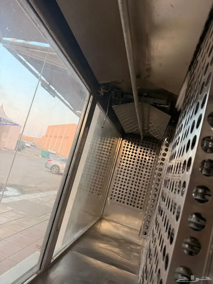 ثلاجة عرض لحوم 2